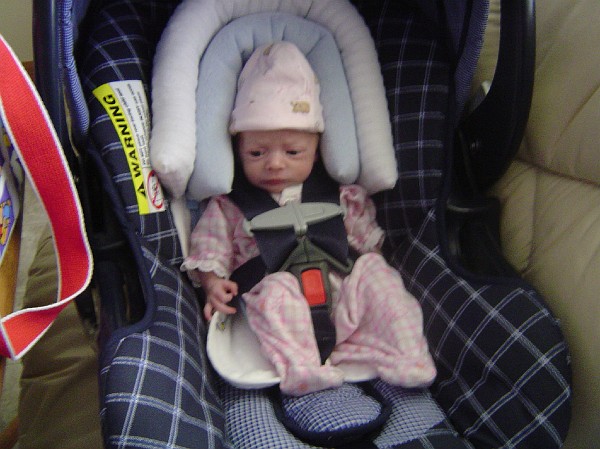 Emily home pics 12-7-03 004.jpg